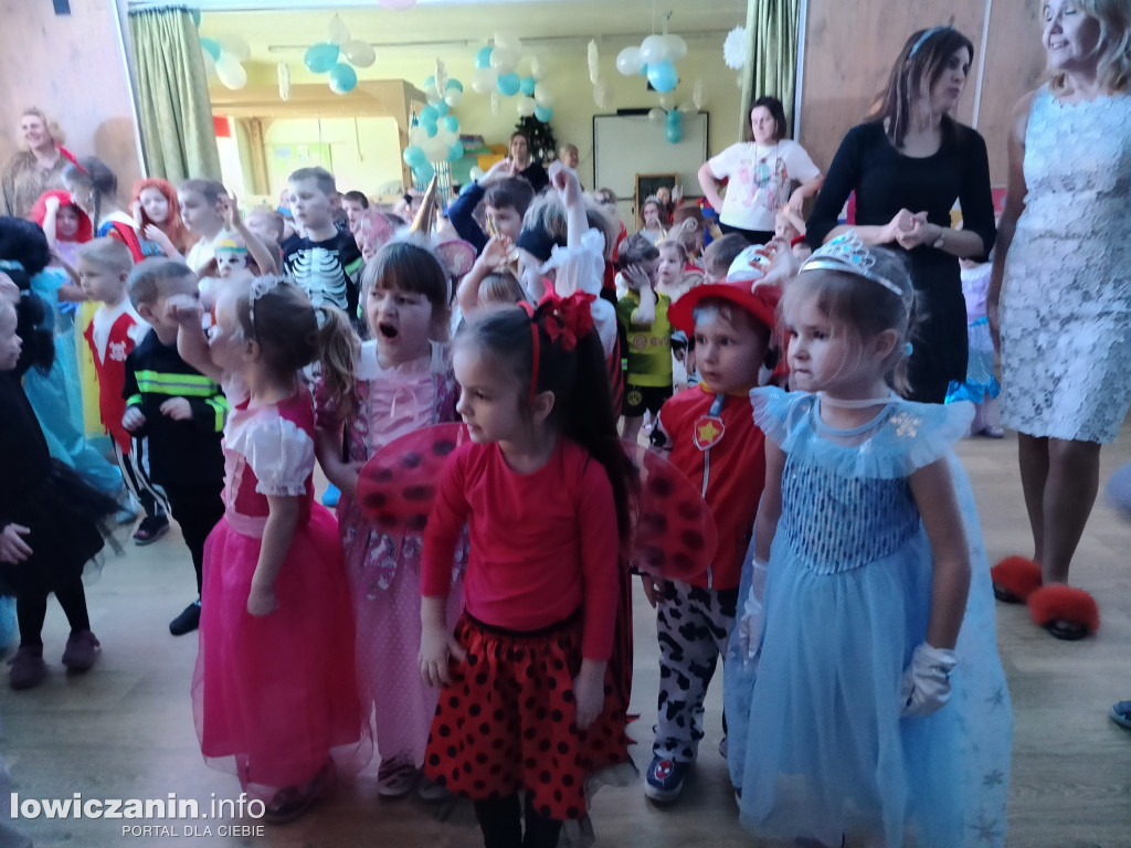 Bal karnawałowy w przedszkolu Jaś i Małgosia w Łowiczu