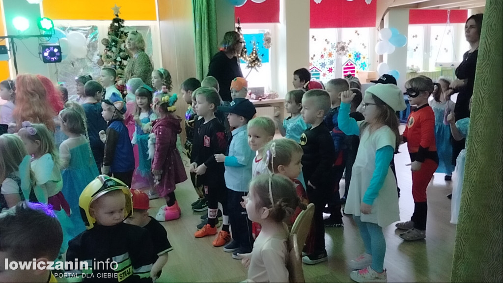 Bal karnawałowy w przedszkolu Jaś i Małgosia w Łowiczu