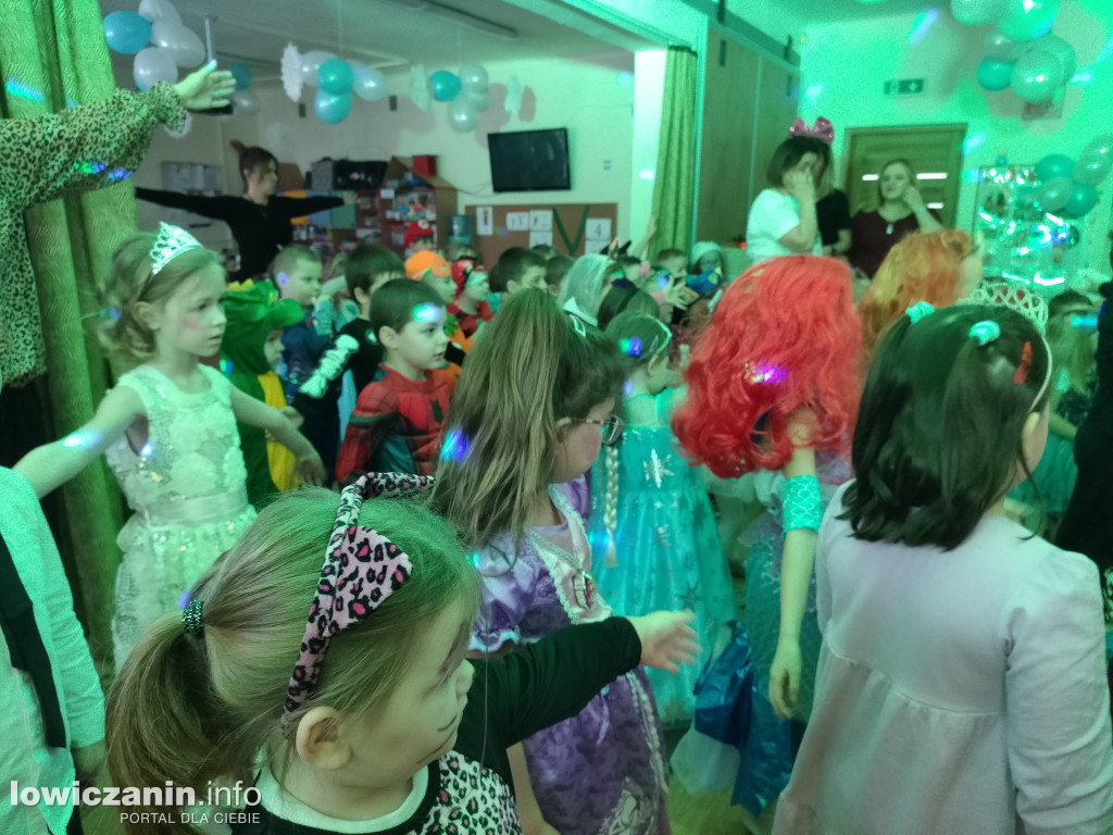 Bal karnawałowy w przedszkolu Jaś i Małgosia w Łowiczu