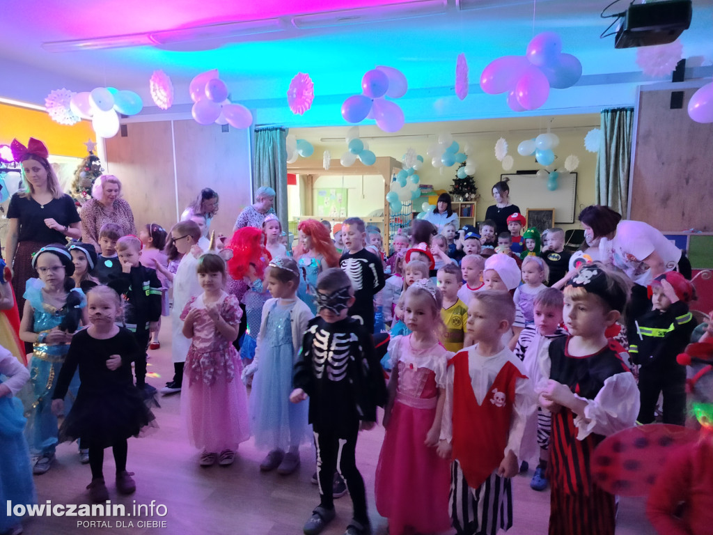 Bal karnawałowy w przedszkolu Jaś i Małgosia w Łowiczu