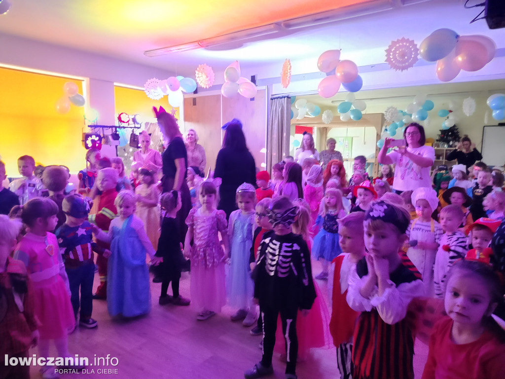 Bal karnawałowy w przedszkolu Jaś i Małgosia w Łowiczu