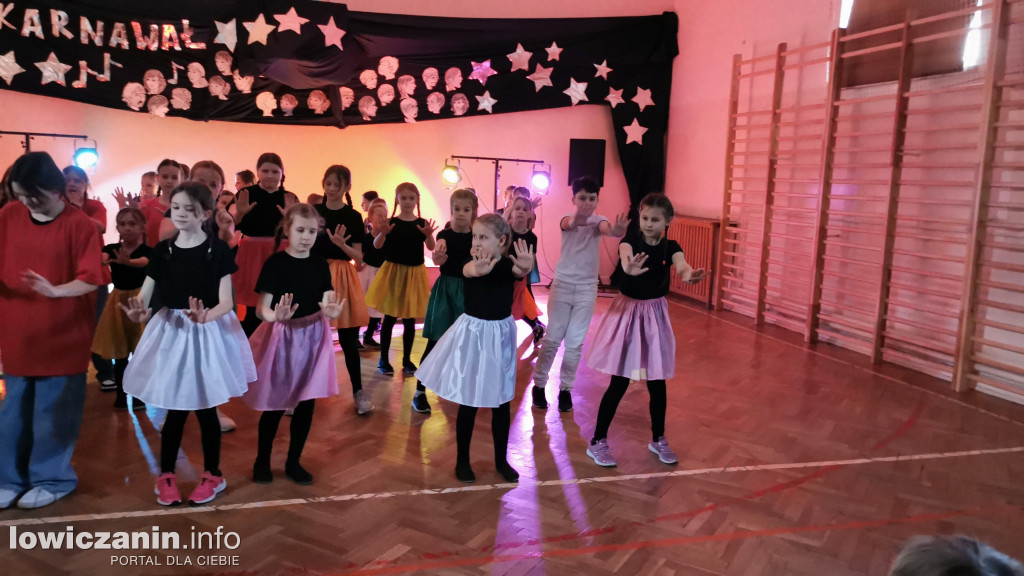 Karnawałowy Dzień Tańca w Szkole Podstawowej nr 1