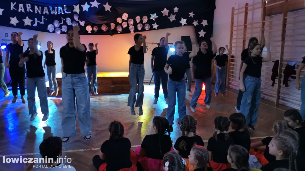 Karnawałowy Dzień Tańca w Szkole Podstawowej nr 1