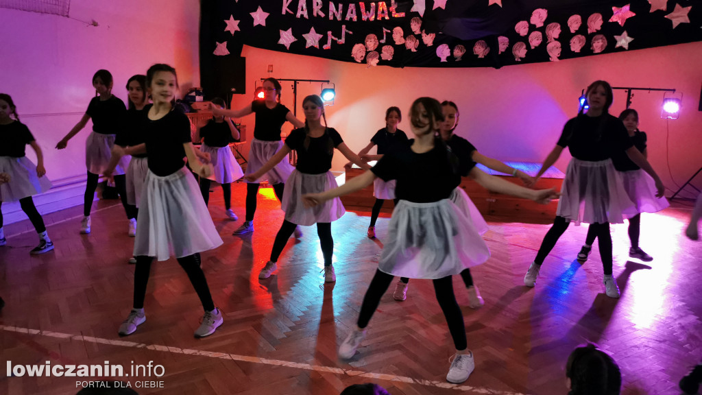 Karnawałowy Dzień Tańca w Szkole Podstawowej nr 1