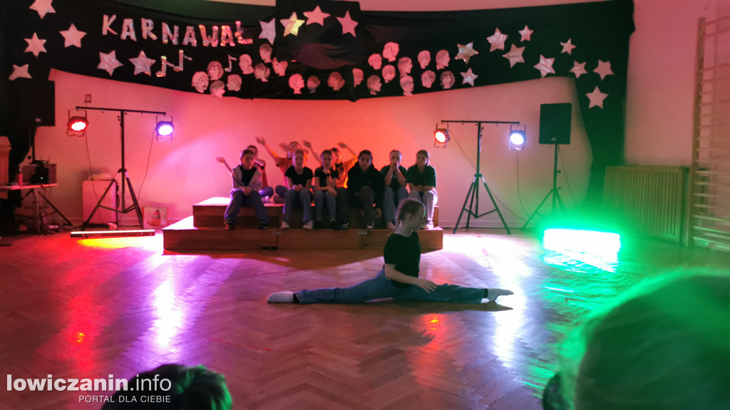 Karnawałowy Dzień Tańca w Szkole Podstawowej nr 1
