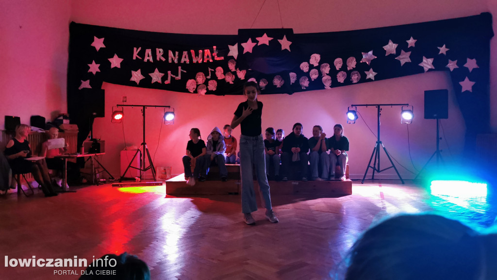 Karnawałowy Dzień Tańca w Szkole Podstawowej nr 1