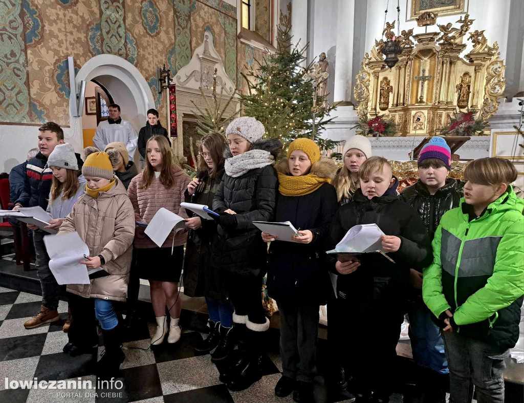 Kolędowanie w parafii w Sobocie