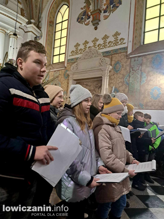 Kolędowanie w parafii w Sobocie