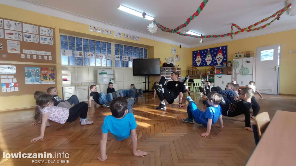  Warsztaty breakdance w Przedszkolu Pszczółka Maja
