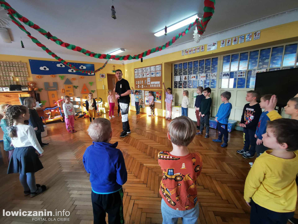  Warsztaty breakdance w Przedszkolu Pszczółka Maja
