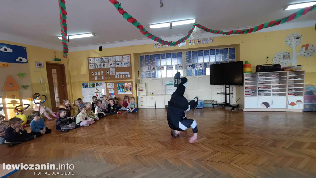  Warsztaty breakdance w Przedszkolu Pszczółka Maja