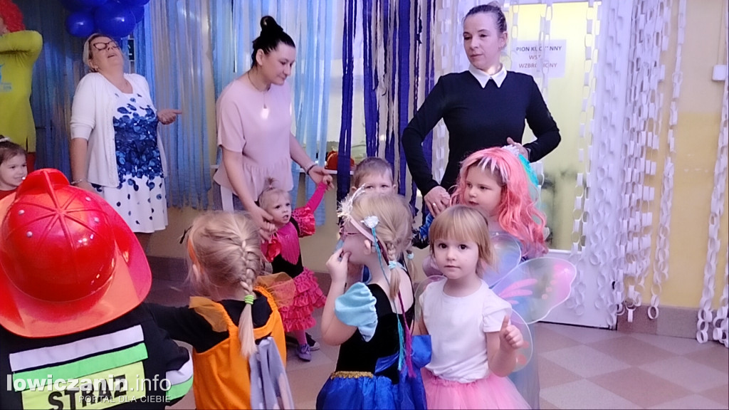 Karnawałowa zabawa w przedszkolu „Pod Świerkami