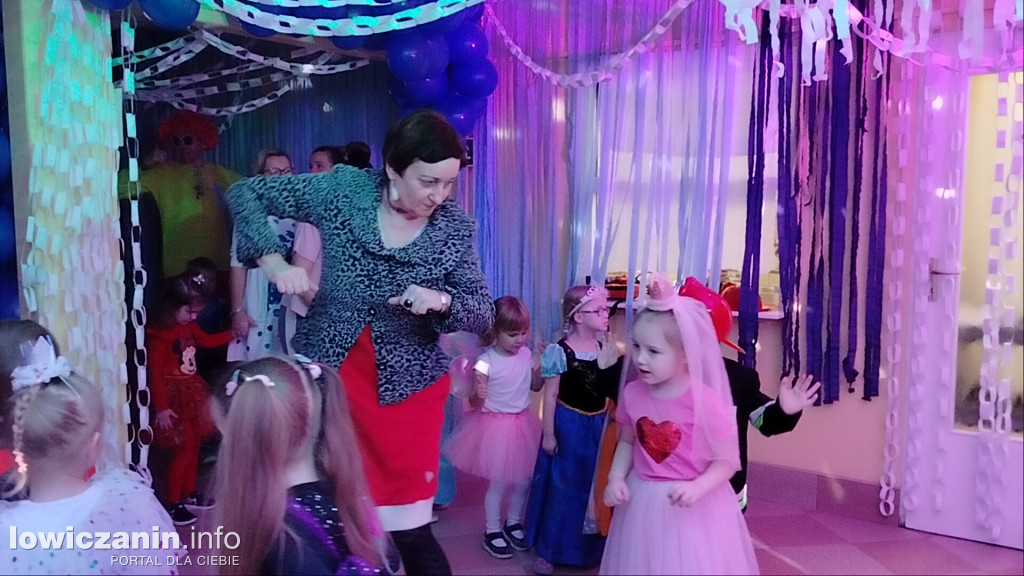 Karnawałowa zabawa w przedszkolu „Pod Świerkami