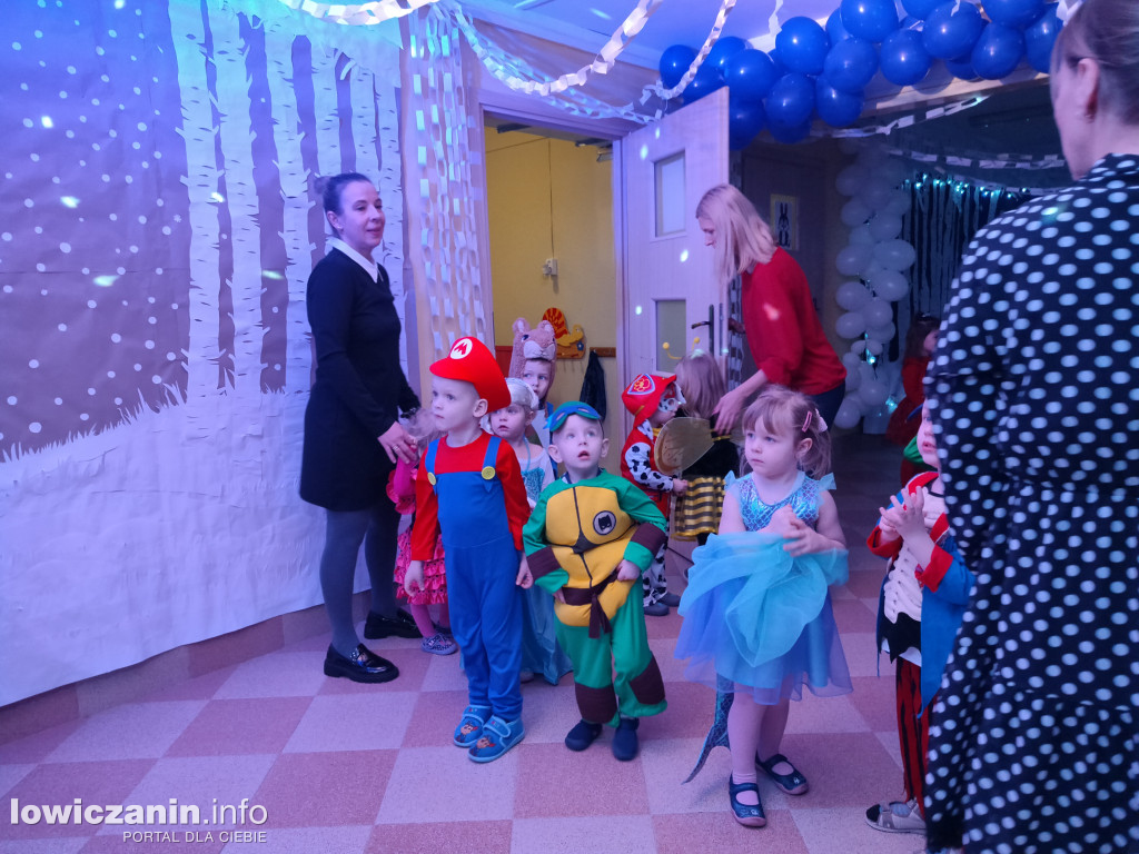 Karnawałowa zabawa w przedszkolu „Pod Świerkami