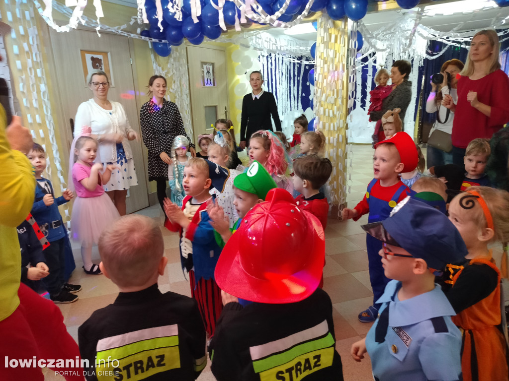Karnawałowa zabawa w przedszkolu „Pod Świerkami