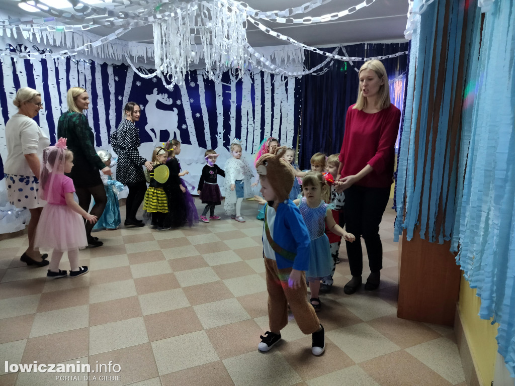 Karnawałowa zabawa w przedszkolu „Pod Świerkami