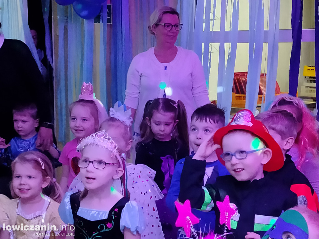 Karnawałowa zabawa w przedszkolu „Pod Świerkami