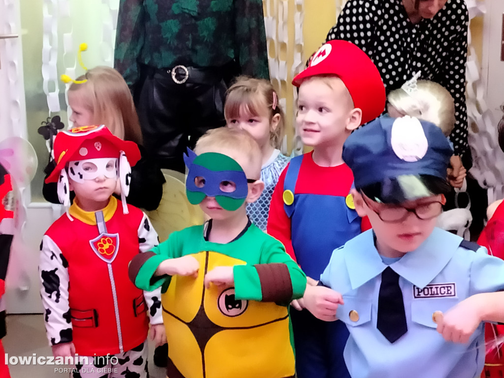 Karnawałowa zabawa w przedszkolu „Pod Świerkami