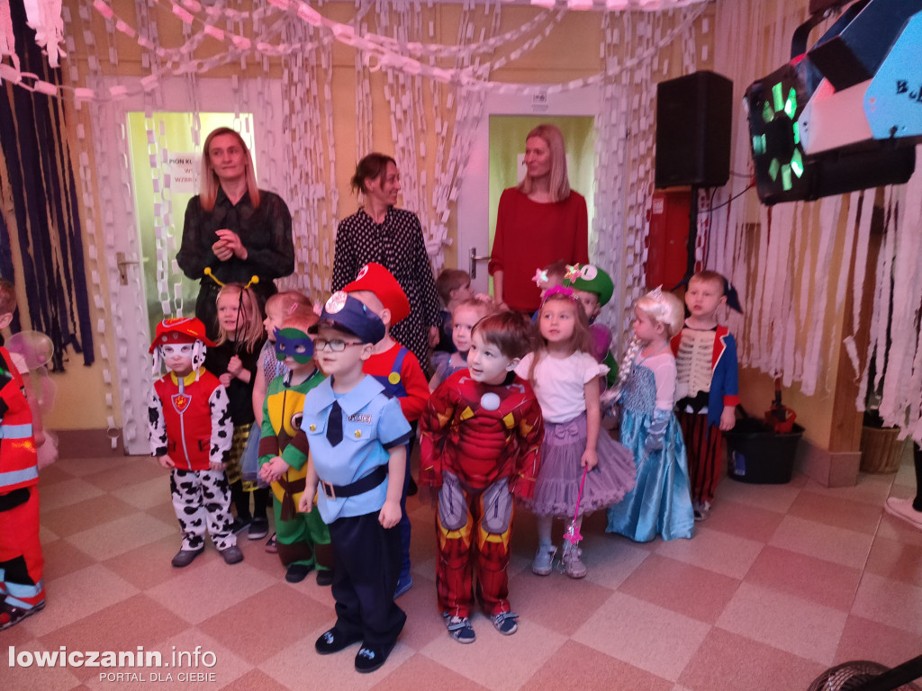 Karnawałowa zabawa w przedszkolu „Pod Świerkami