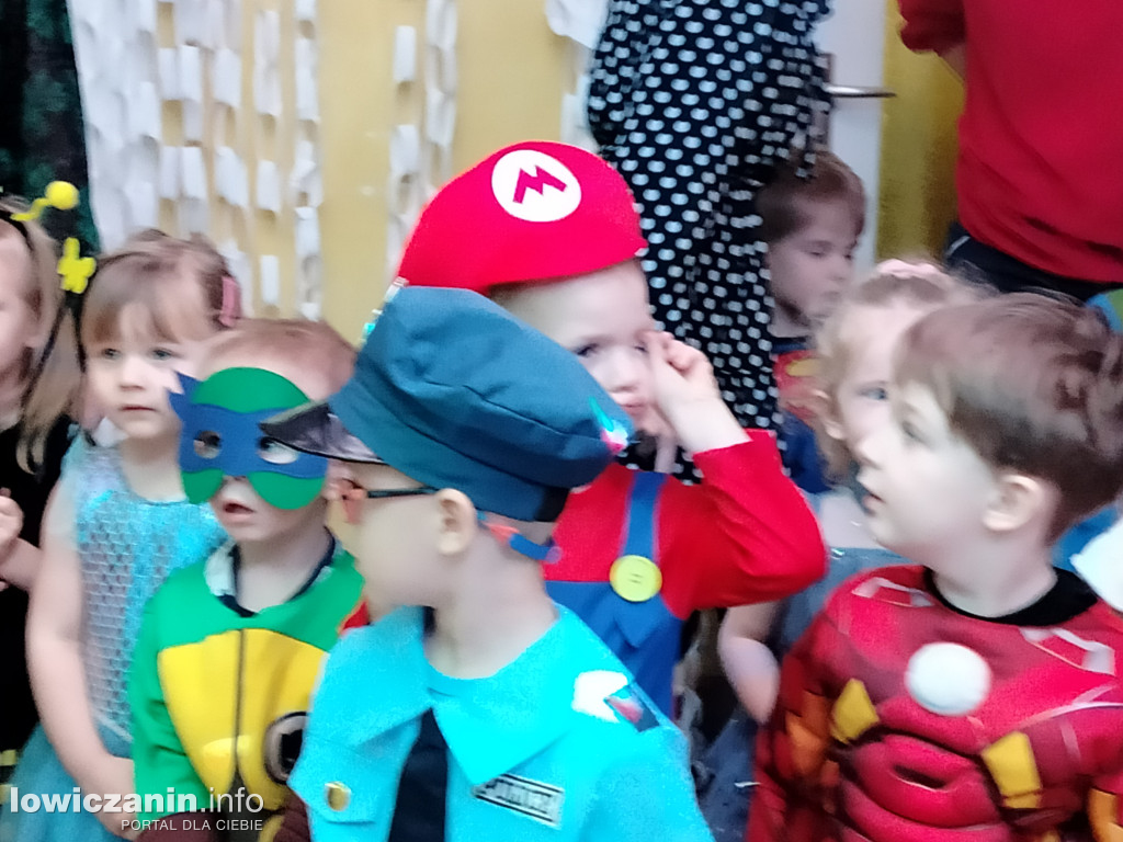 Karnawałowa zabawa w przedszkolu „Pod Świerkami