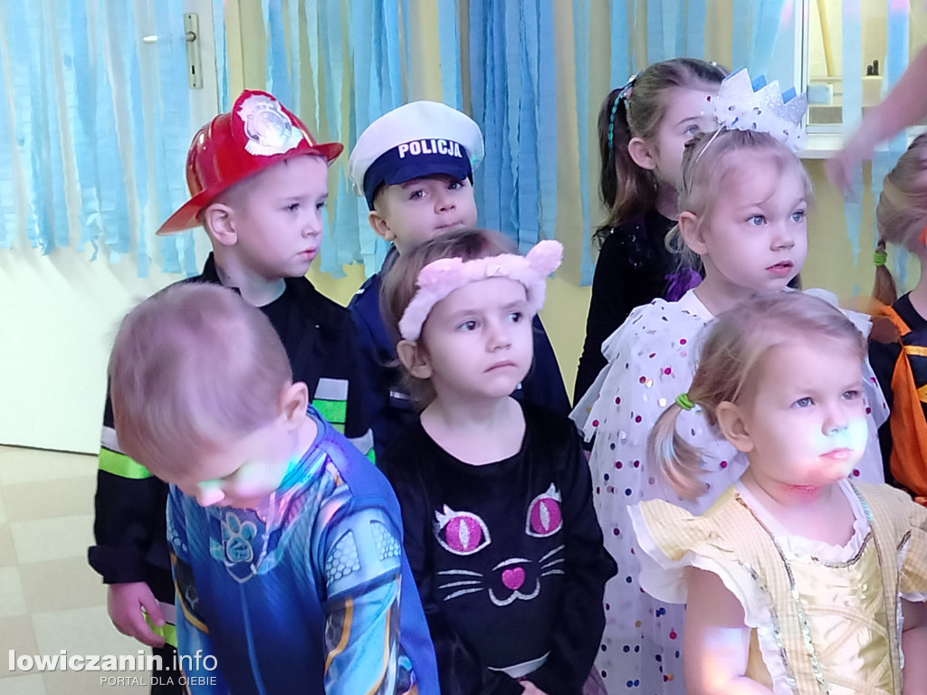 Karnawałowa zabawa w przedszkolu „Pod Świerkami