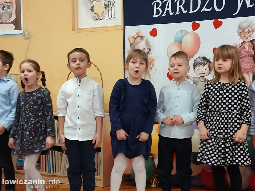 Łowicz. Dzień Babci i Dziadka w przedszkolu „Pod Świerkami”