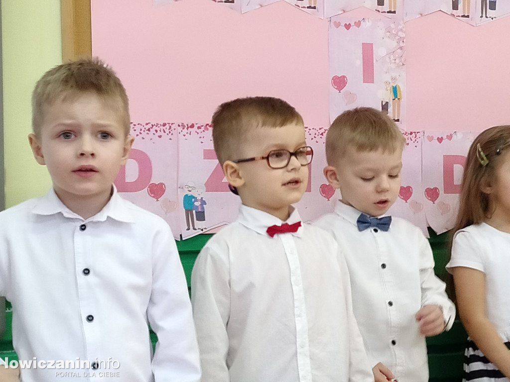 Łowicz. Dzień Babci i Dziadka w przedszkolu „Pod Świerkami”