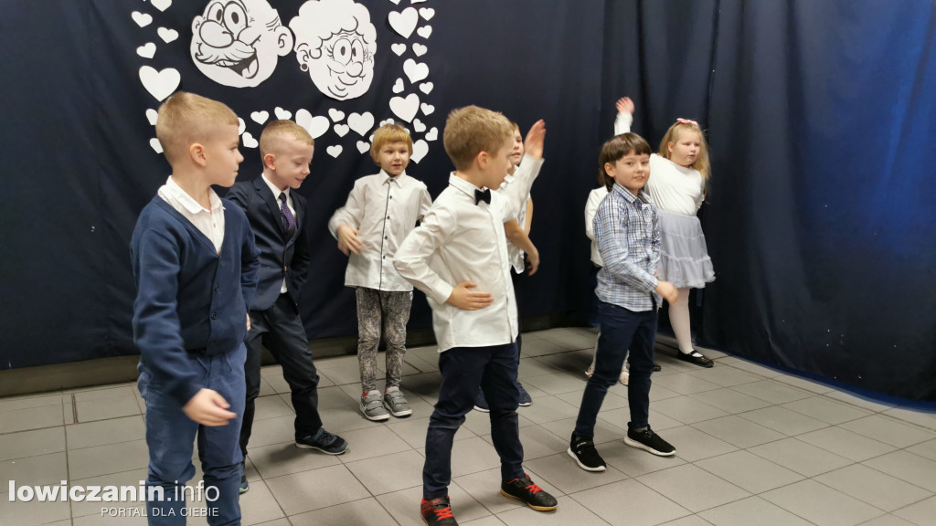 Dzień Babci i Dziadka w szkole w Łaguszewie