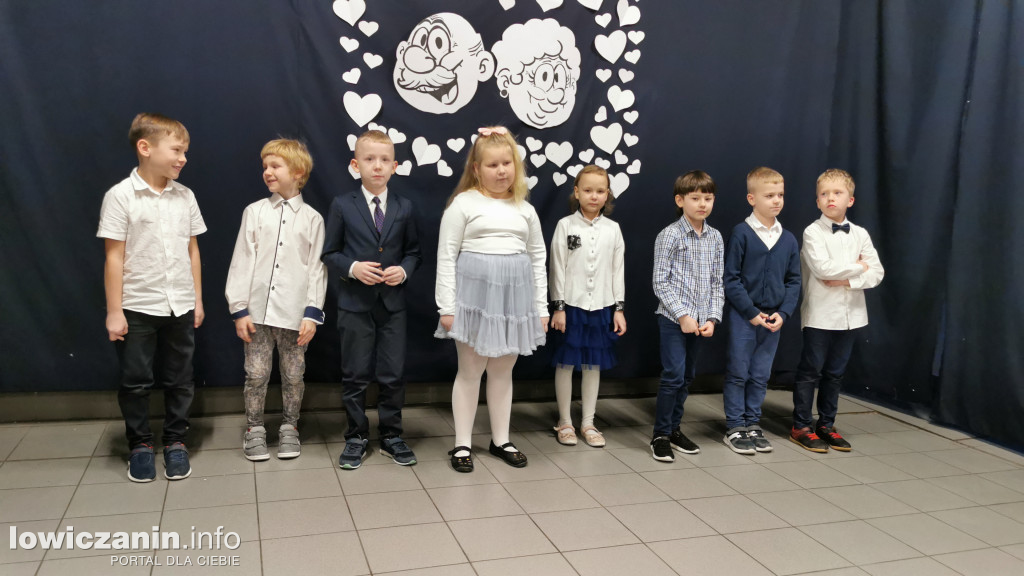 Dzień Babci i Dziadka w szkole w Łaguszewie