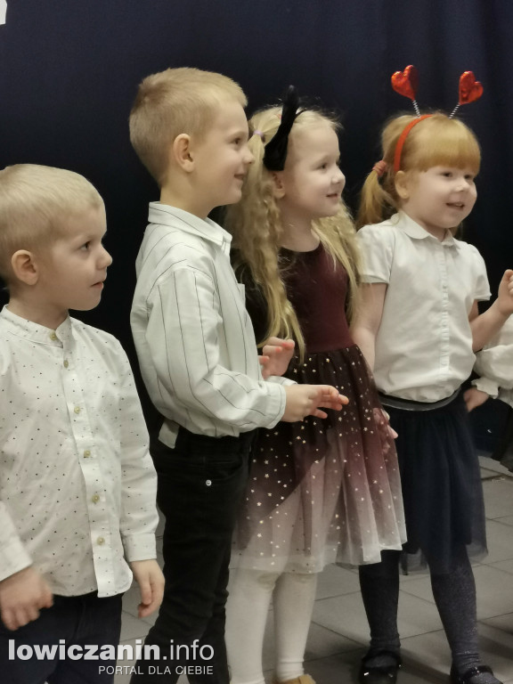Dzień Babci i Dziadka w szkole w Łaguszewie