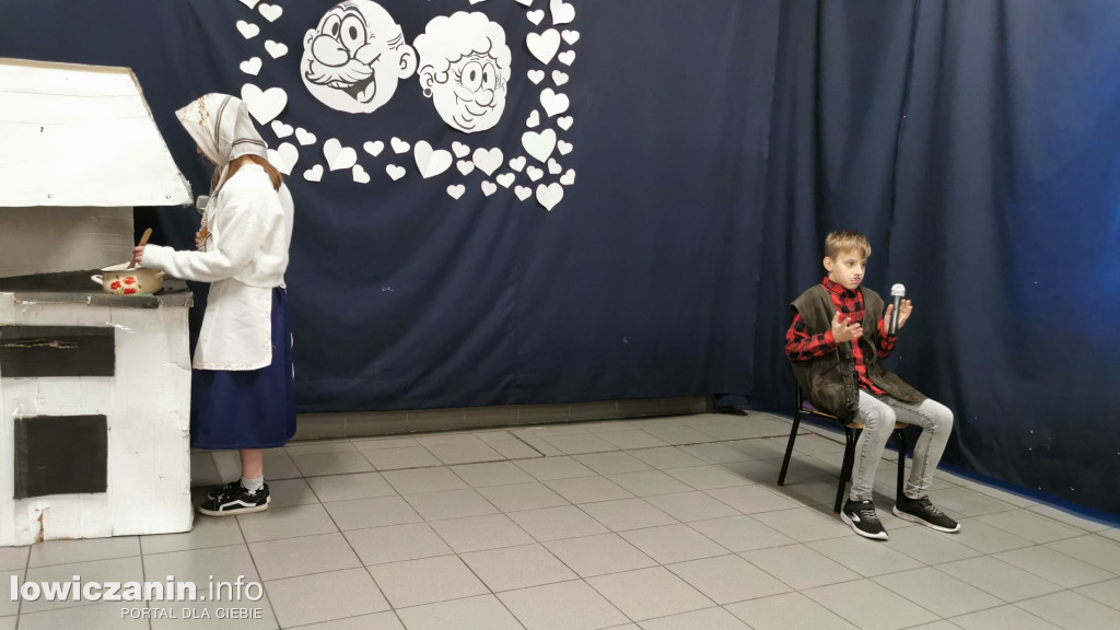 Dzień Babci i Dziadka w szkole w Łaguszewie