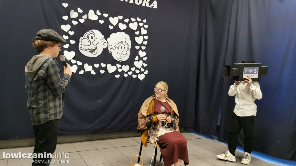 Dzień Babci i Dziadka w szkole w Łaguszewie