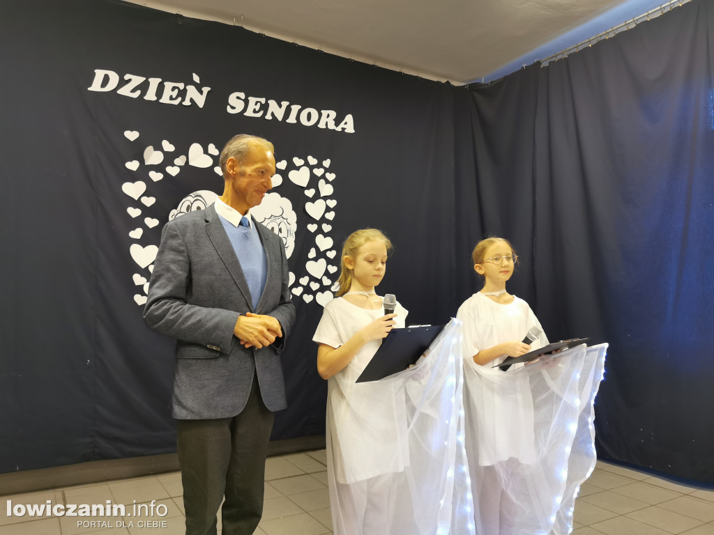 Dzień Babci i Dziadka w szkole w Łaguszewie