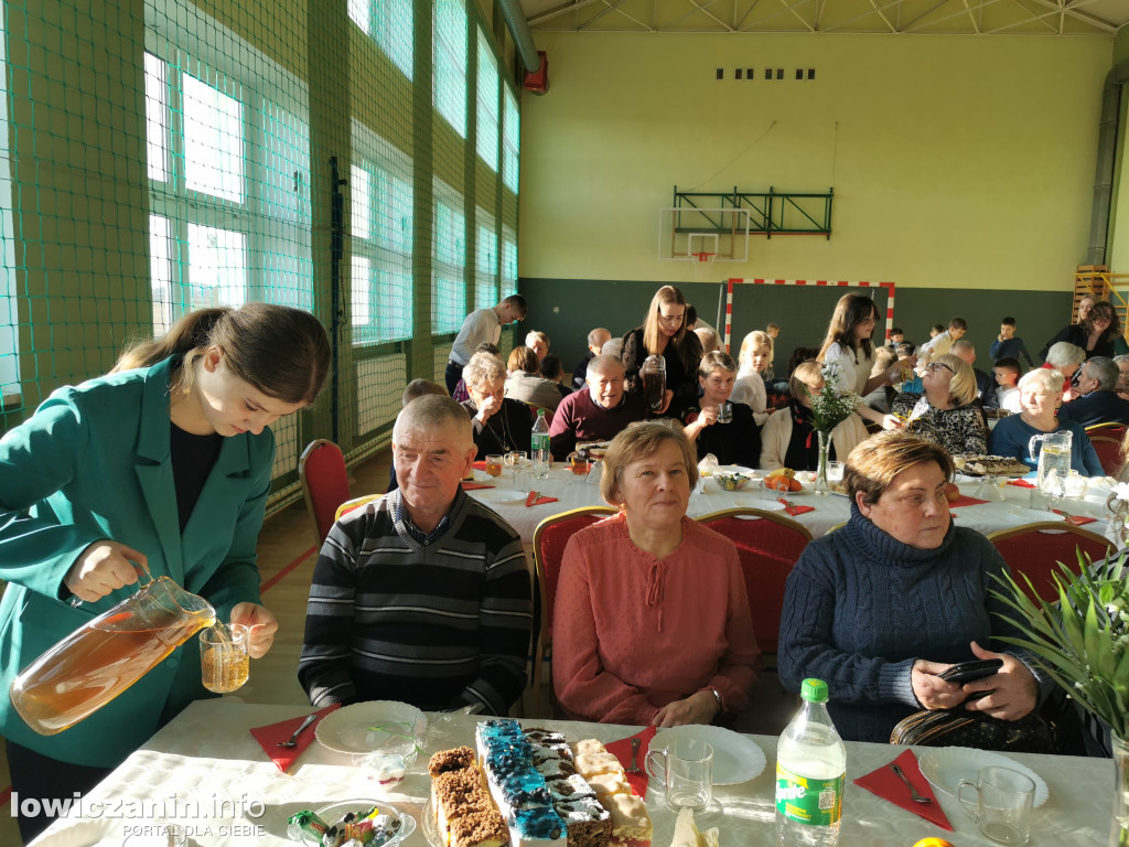 Dzień Babci i Dziadka w szkole w Łaguszewie