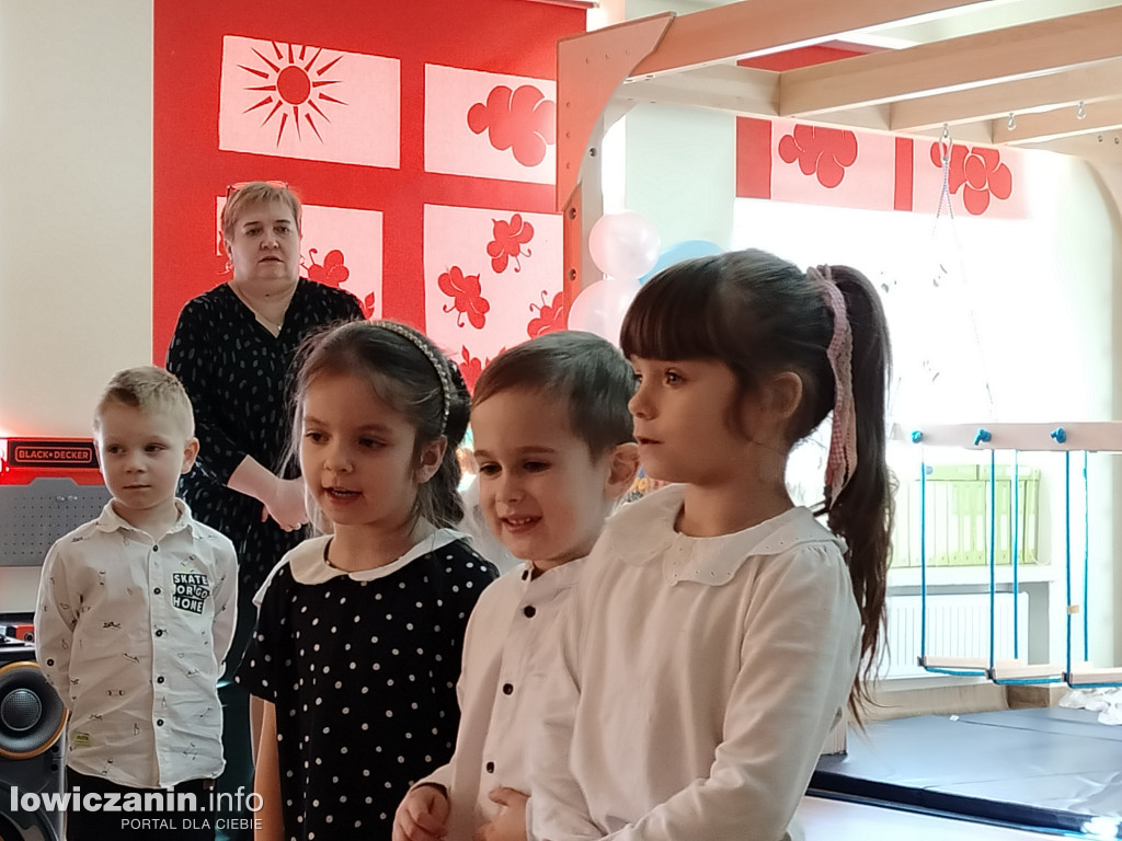 Łowicz. Dzień Babci i Dziadka w przedszkolu Jaś i Małgosia