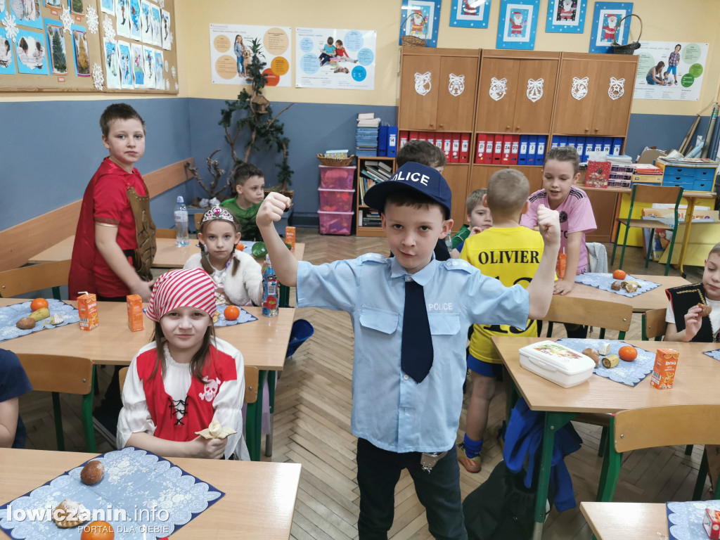Zabawa karnawałowa w Szkole Podstawowej nr 1 w Łowiczu