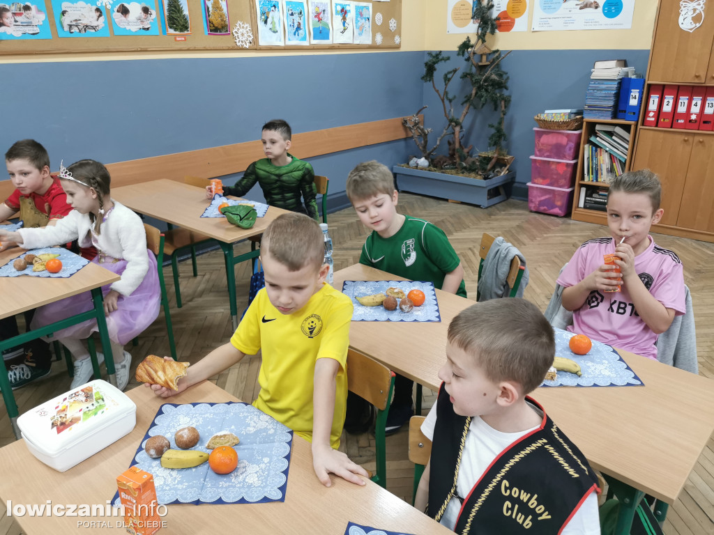 Zabawa karnawałowa w Szkole Podstawowej nr 1 w Łowiczu