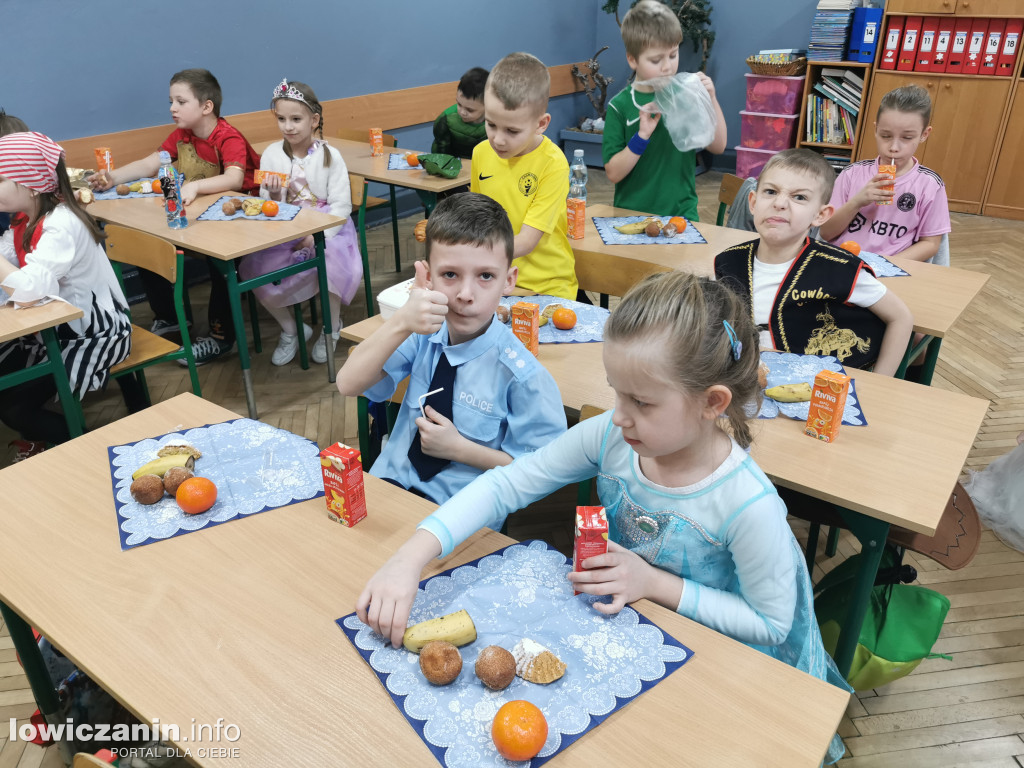 Zabawa karnawałowa w Szkole Podstawowej nr 1 w Łowiczu