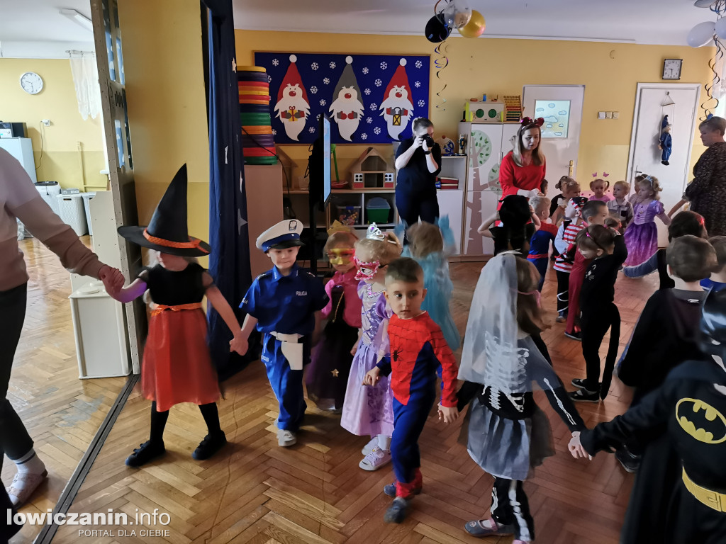 Bal karnawałowy w przedszkolu Pszczółka Maja w Łowiczu