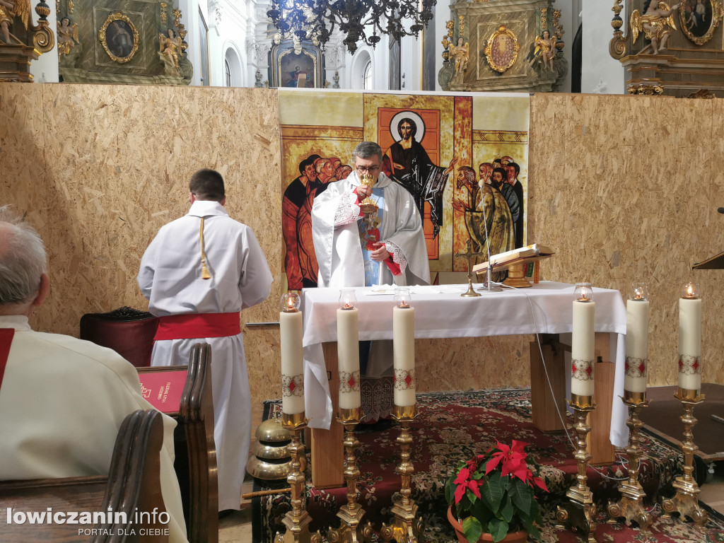 Dzień Życia Konsekrowanego w łowickiej katedrze