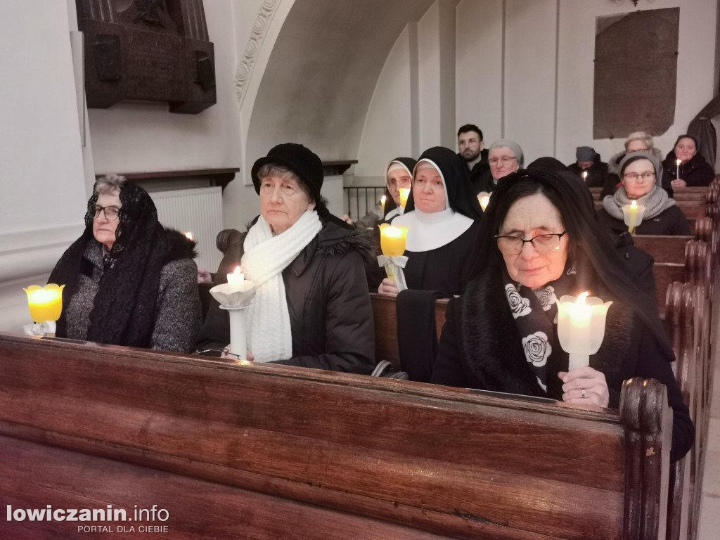 Dzień Życia Konsekrowanego w łowickiej katedrze