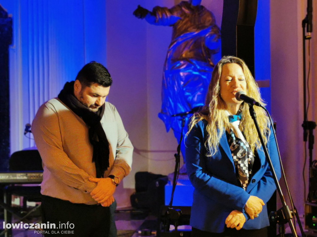 Koncert Eleni w łowickim muzeum