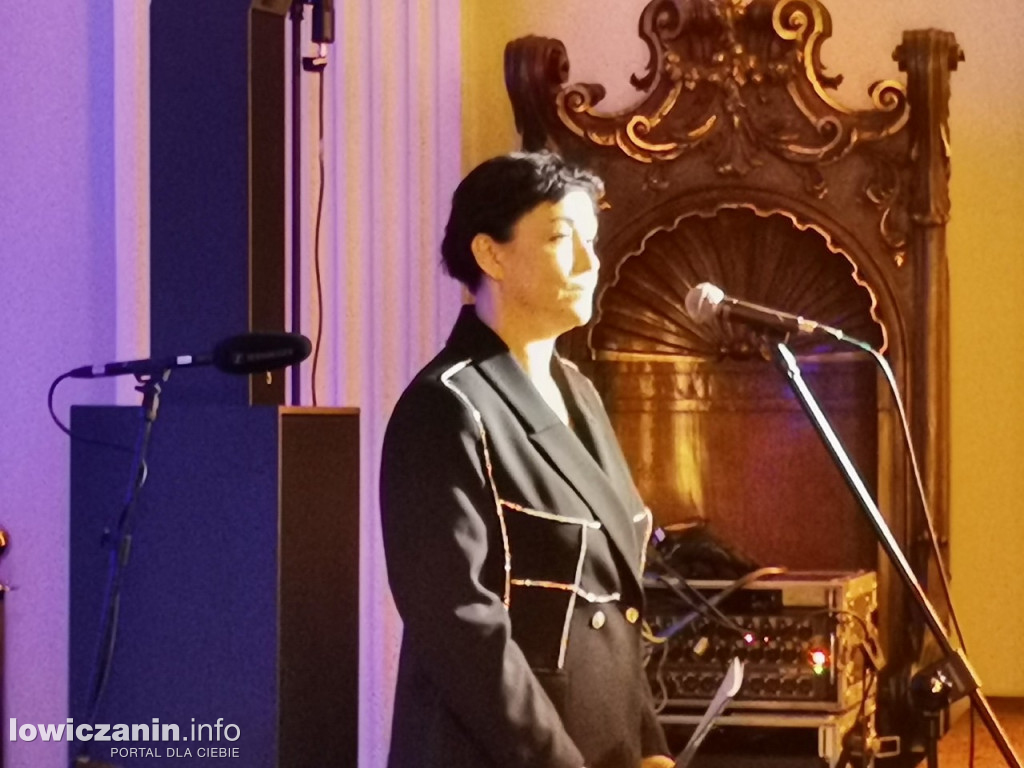 Koncert Eleni w łowickim muzeum
