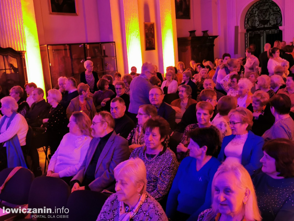 Koncert Eleni w łowickim muzeum
