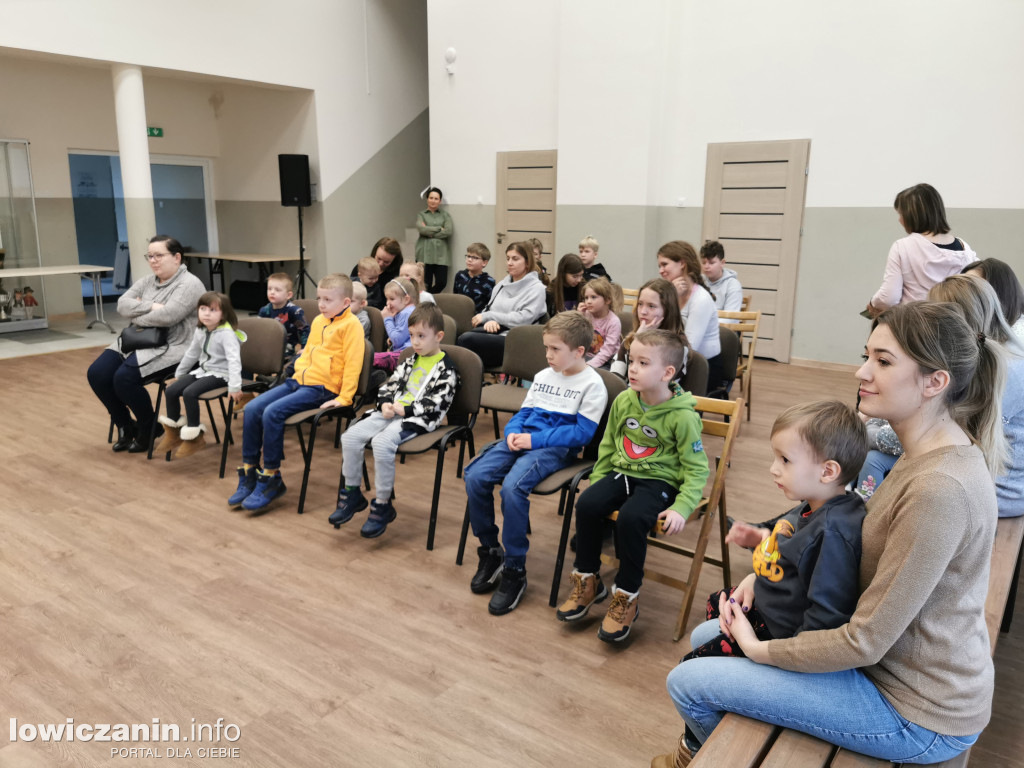 Spektakl dla dzieci ,,Koziołek Niematołek” w Boczkach i Kocierzewie