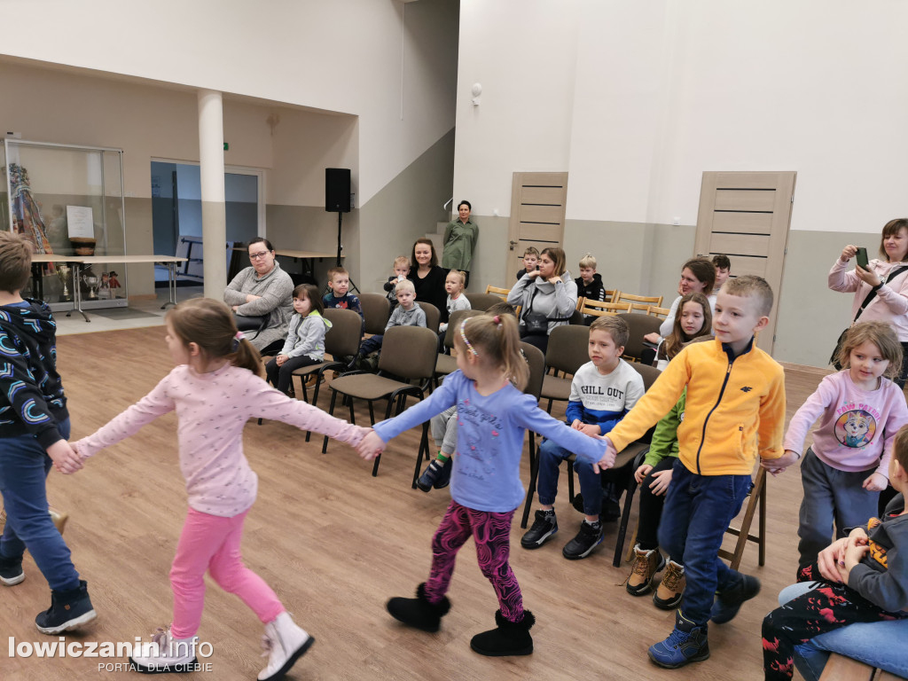 Spektakl dla dzieci ,,Koziołek Niematołek” w Boczkach i Kocierzewie