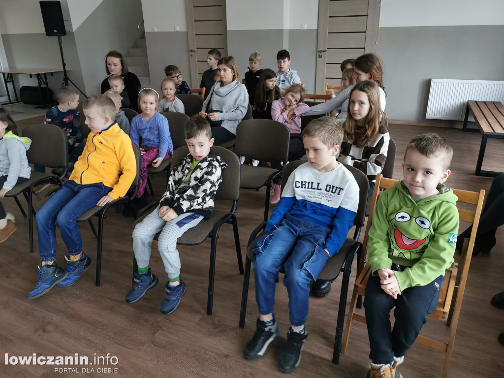 Spektakl dla dzieci ,,Koziołek Niematołek” w Boczkach i Kocierzewie