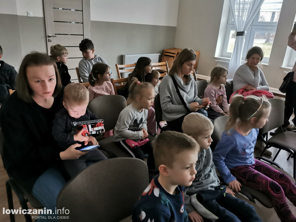 Spektakl dla dzieci ,,Koziołek Niematołek” w Boczkach i Kocierzewie