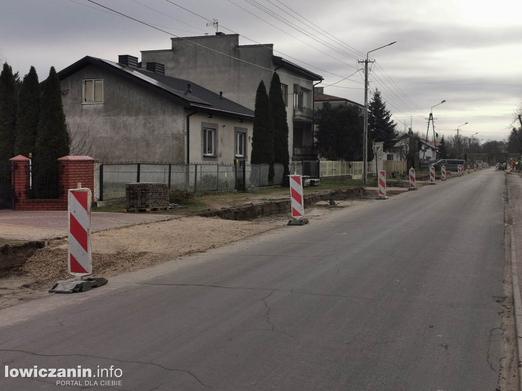 Budowa ścieżki rowerowej przez Zielkowice