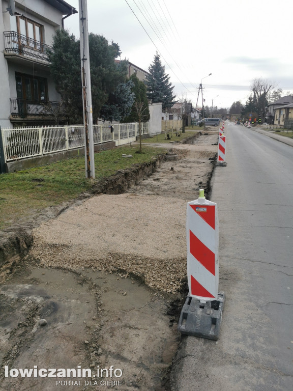 Budowa ścieżki rowerowej przez Zielkowice